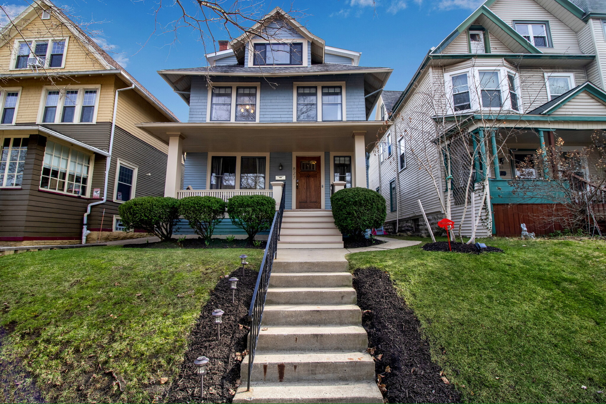 Building Photo - 827 Bird Ave