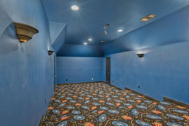 Building Photo - "Luxurious 5-Bed, 4-Bath Retreat in Grapevine - Expansive 4,428 Sq. Ft. Haven in Carroll ISD!"