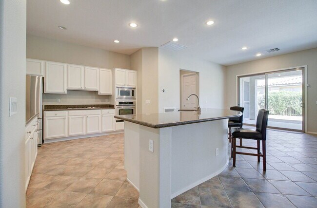 Building Photo - 4120 E Donato Dr