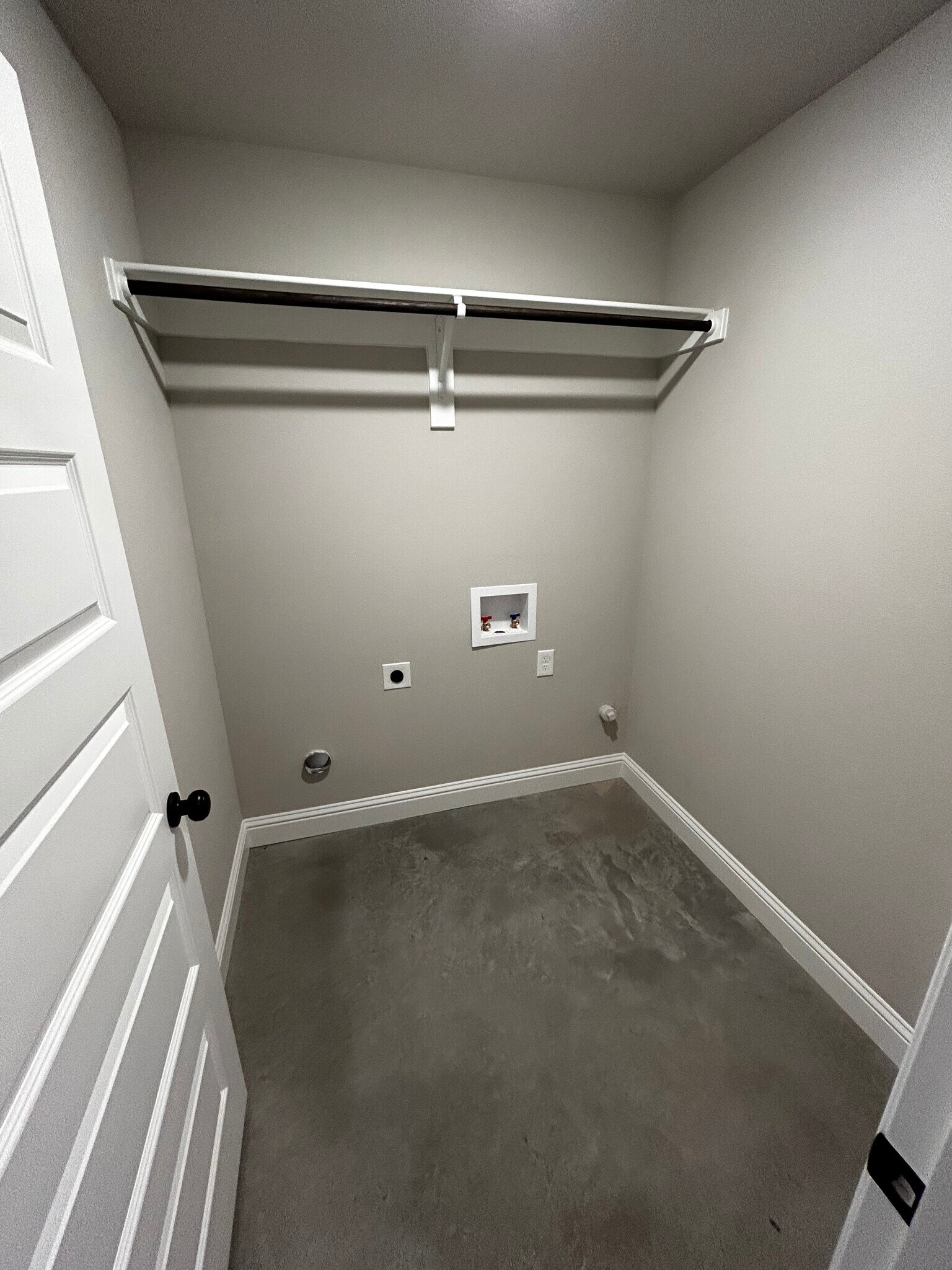 Building Photo - 10032 W Hwy 199