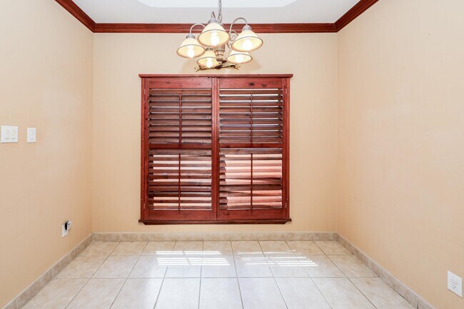 Building Photo - 6514 Grande Bay