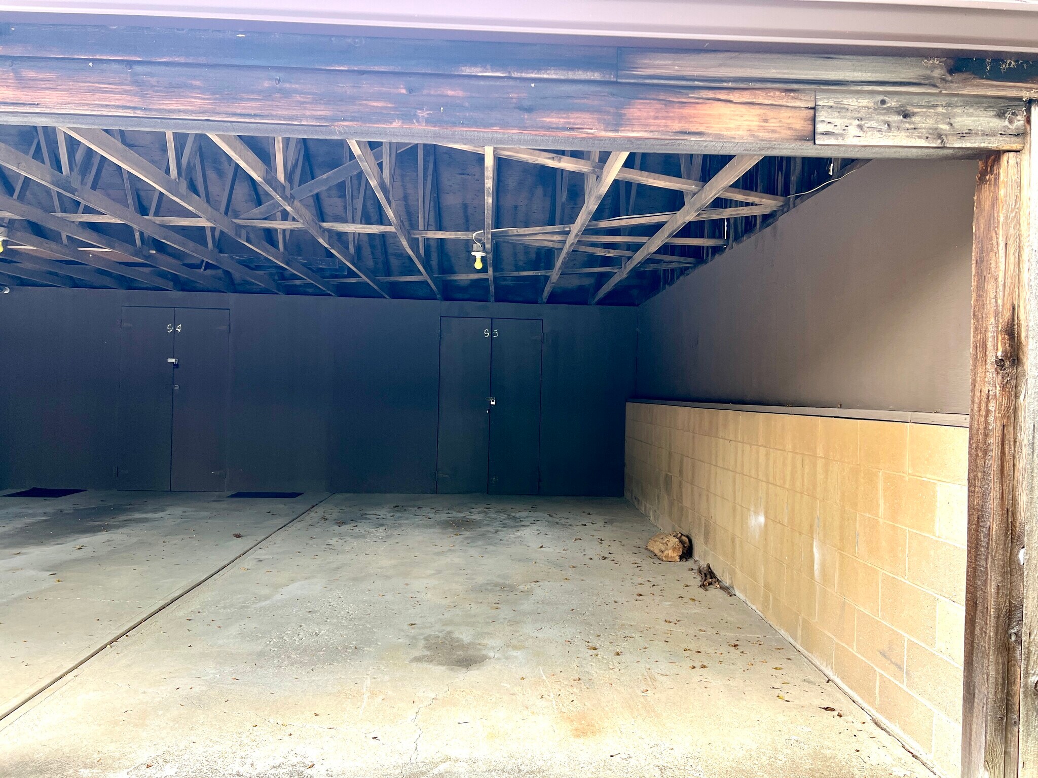 Building Photo - 9477 S Pointe Lasalles Dr
