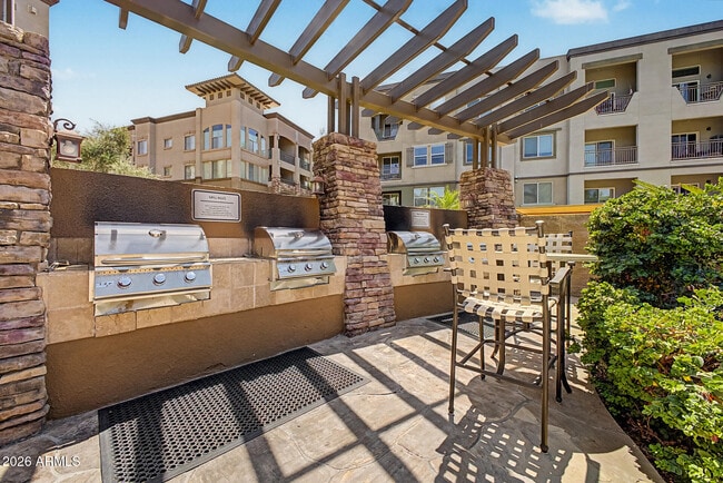 Building Photo - 5450 E Deer Valley Dr