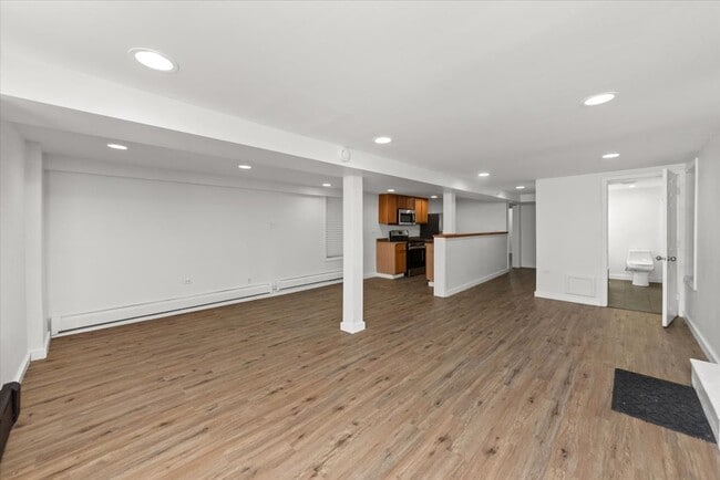 Building Photo - 2254 W Coulter St
