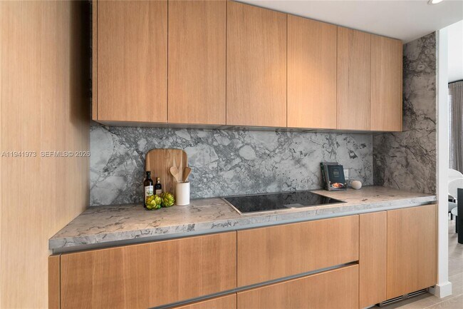 Building Photo - 500 Alton Rd