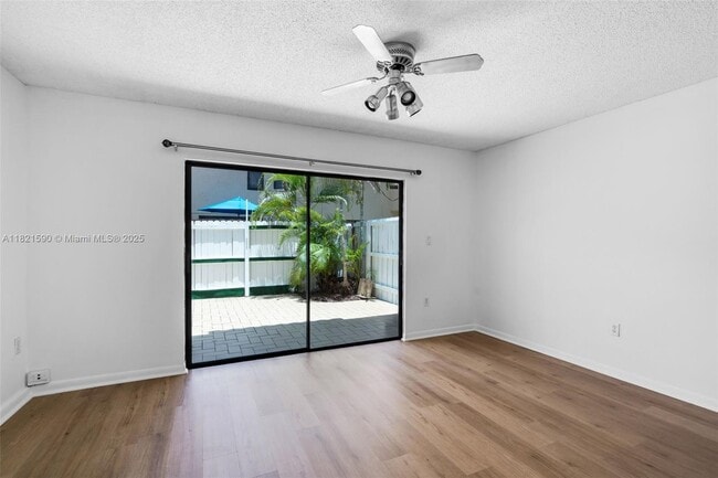 Building Photo - 10202 SW 77th Ct