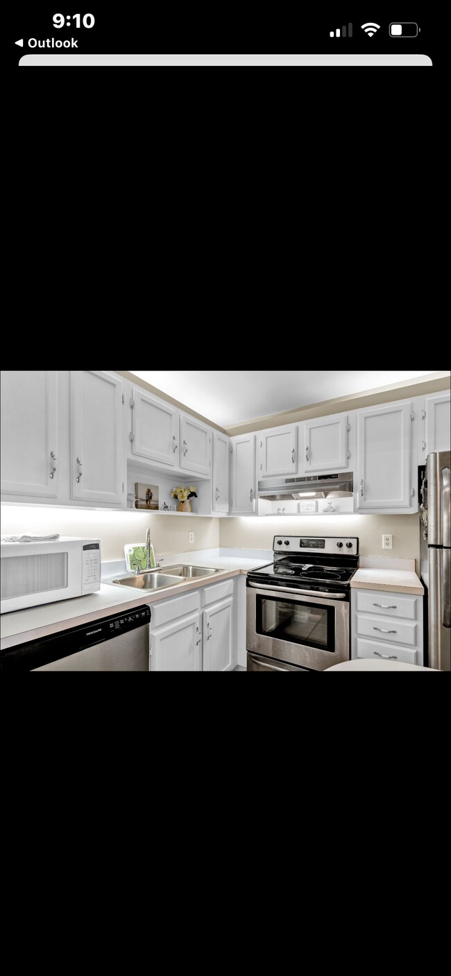 Building Photo - 84 Crooked Tree Ln