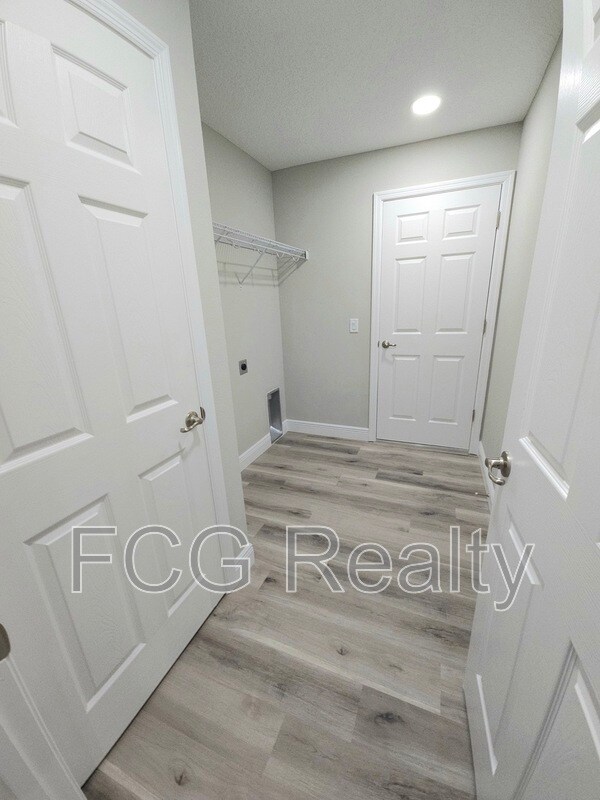 Building Photo - 7883 N Fieldstone Point