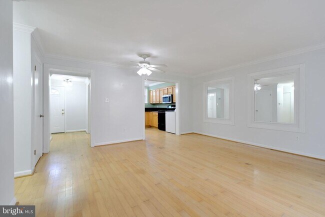 Building Photo - 14420 Turin Ln
