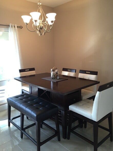 Building Photo - 5035 Harmony Circle