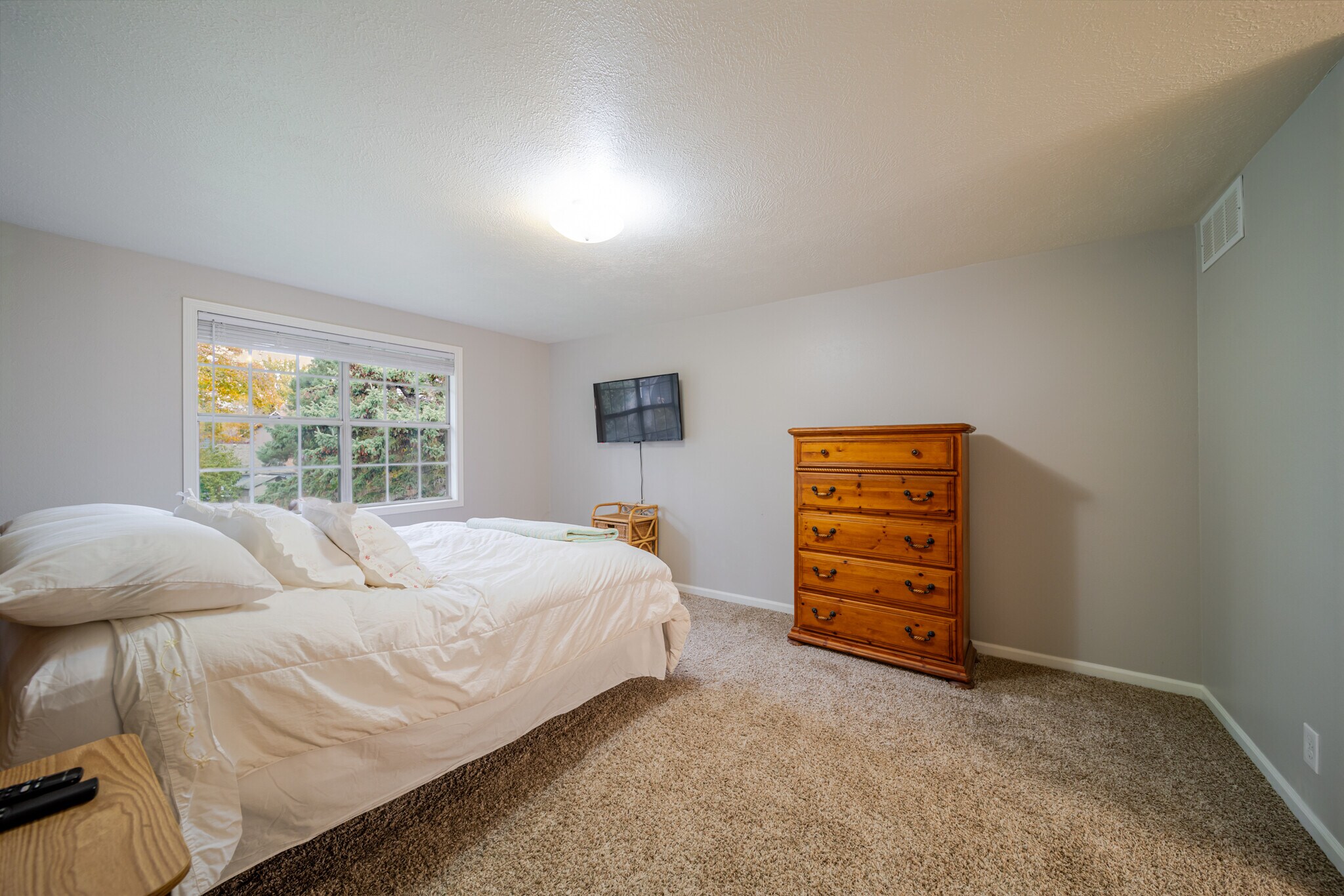 Building Photo - 3124 S Falling Brook Ln