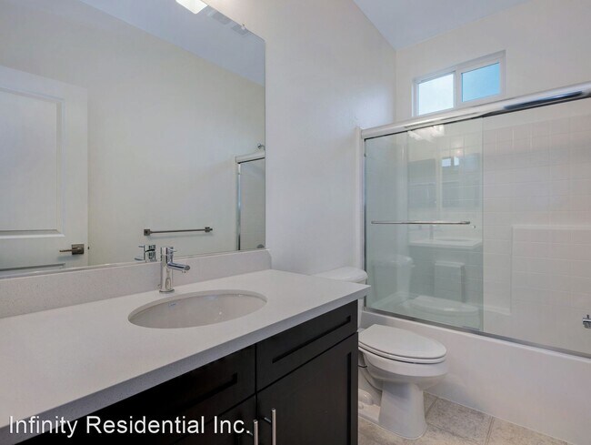 Building Photo - 3 br, 2.5 bath House - 747 Savi Drive  #104