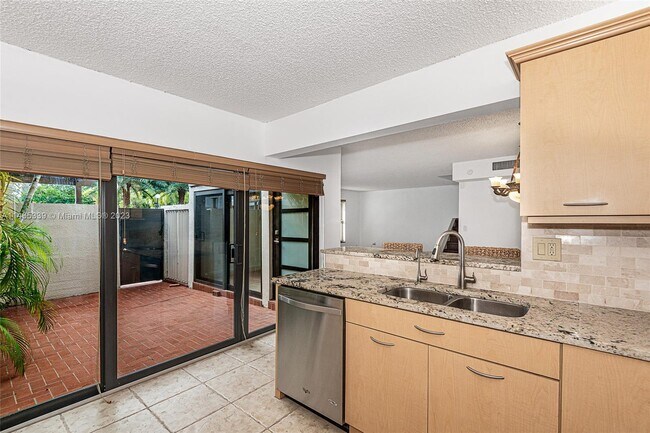 Building Photo - 4700 SW 67th Ave