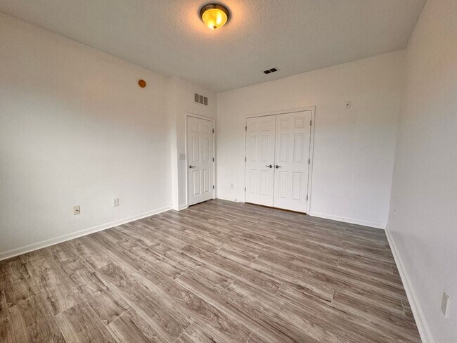 Building Photo - 13364 Beach Blvd