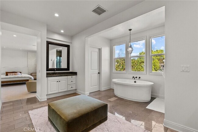 Building Photo - 4170 Prado De Los Zorros