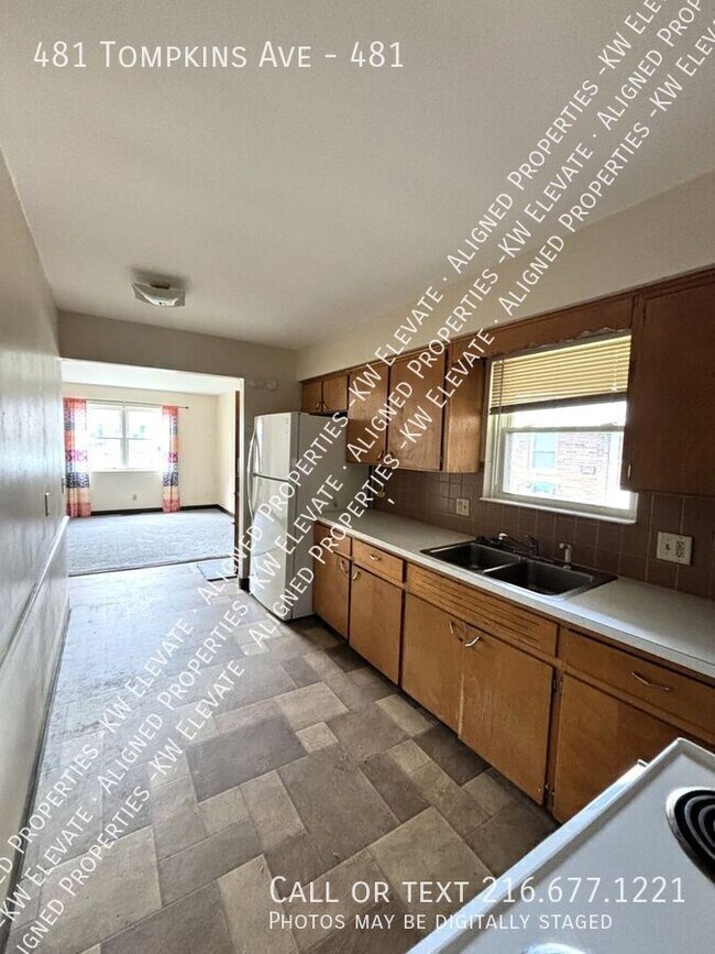Building Photo - 481 Tompkins Ave