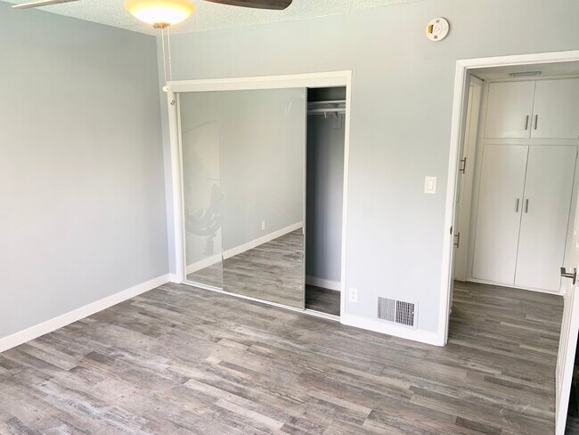 Building Photo - 3772 Lockland Dr