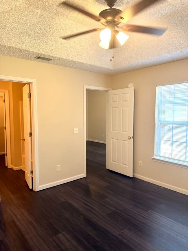 Building Photo - 109 Sapelo Dr