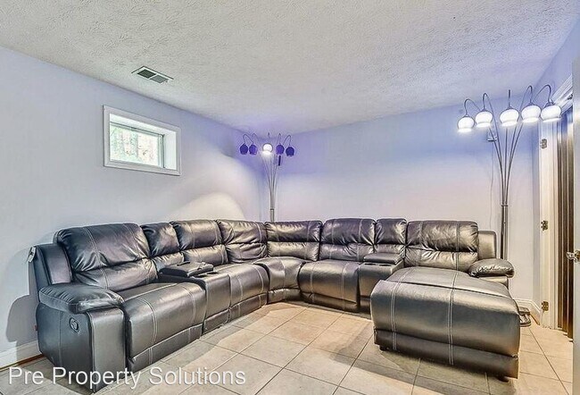Building Photo - 5 br, 4 bath House - 3416 Burgh Lane