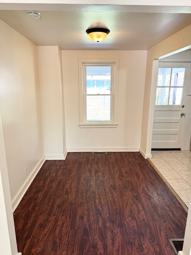 DINING ROOM - 815 Union St