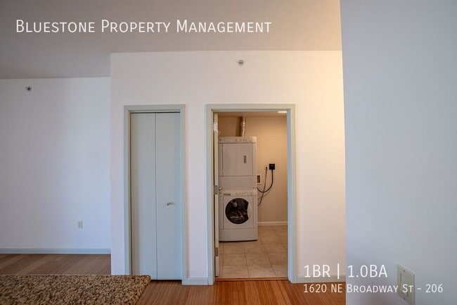 Building Photo - 1620 NE Broadway