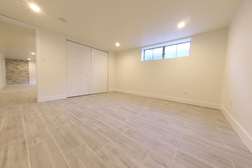 Basement Bedroom - 3249 Salem St