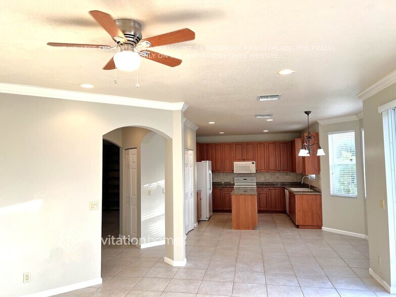 Building Photo - 107 Hidden Hollow Dr