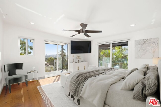 Building Photo - 1788 N Orange Grove Ave