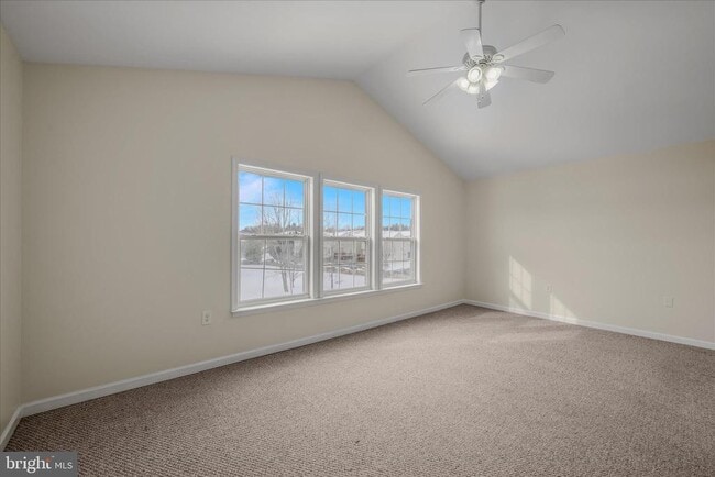 Building Photo - 36 Bruce Dr