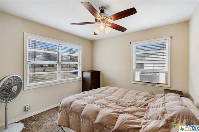 Building Photo - 1902 S 9th St