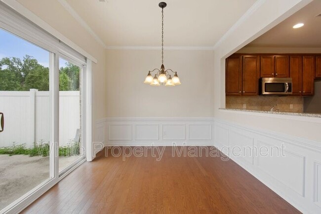 Building Photo - 15648 Canmore St