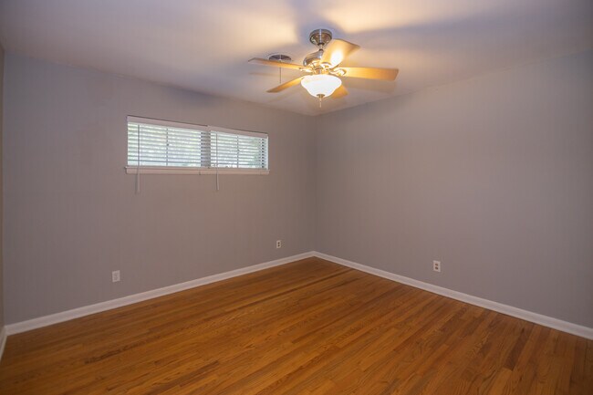 Building Photo - 6304 Ridgecrest Dr