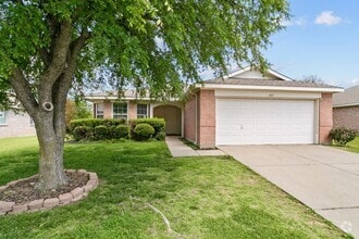Building Photo - 1311 Wenatchee Dr
