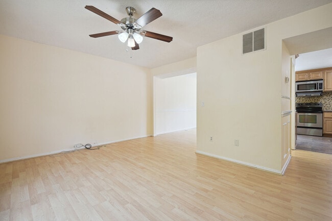 Building Photo - 8266 Amity Cir