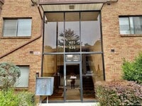 Building Photo - 430 Kennedy Dr