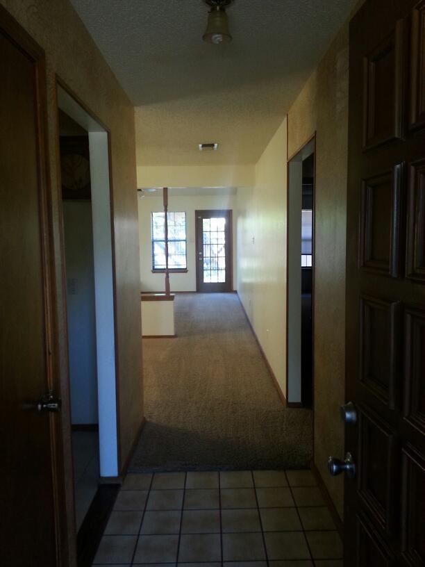 Building Photo - Duplex