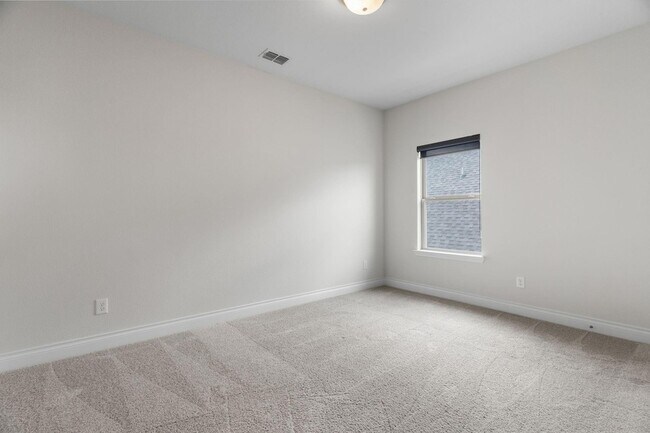 Building Photo - 2832 Saltwood Ct