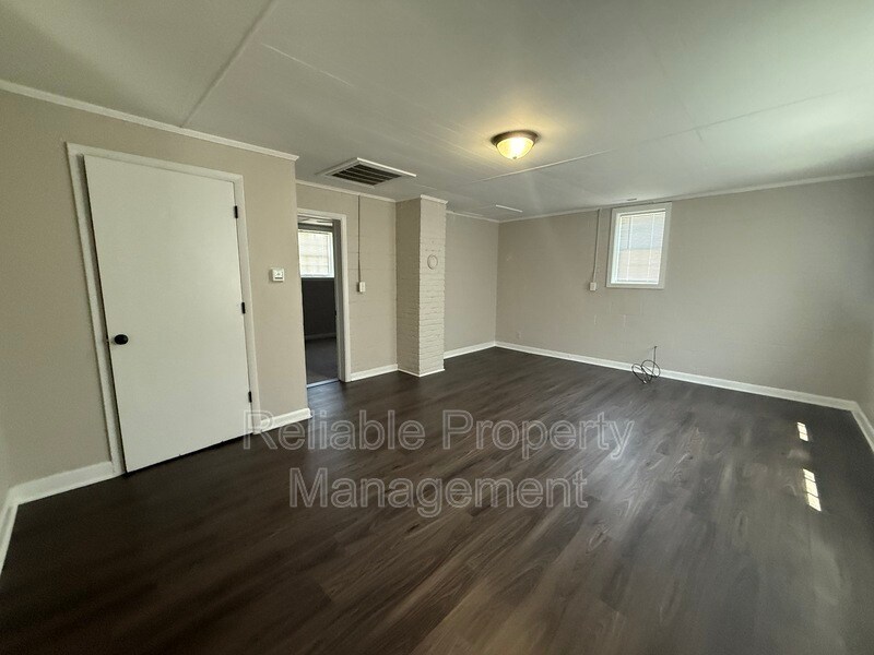 Building Photo - 7018 NC-210