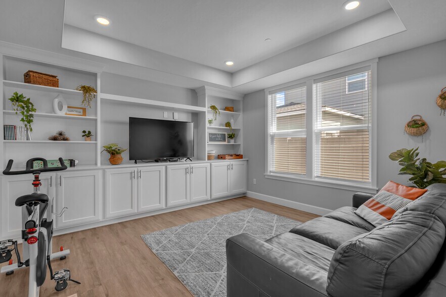 Building Photo - 2613 Morris Ave