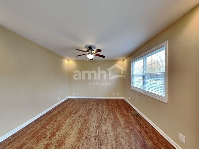 Building Photo - 1602 Solitude Ct