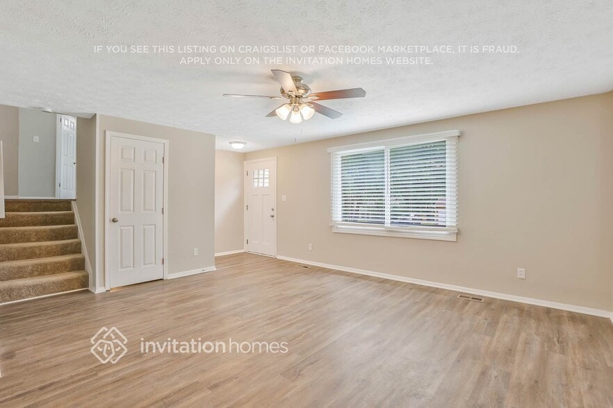 Building Photo - 6860 Cainwood Dr