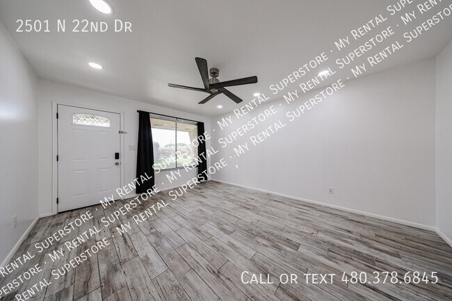 Building Photo - 2501 N 22nd Dr