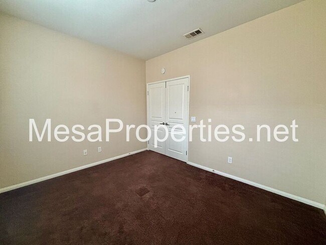 Building Photo - 16677 Desert Lily St