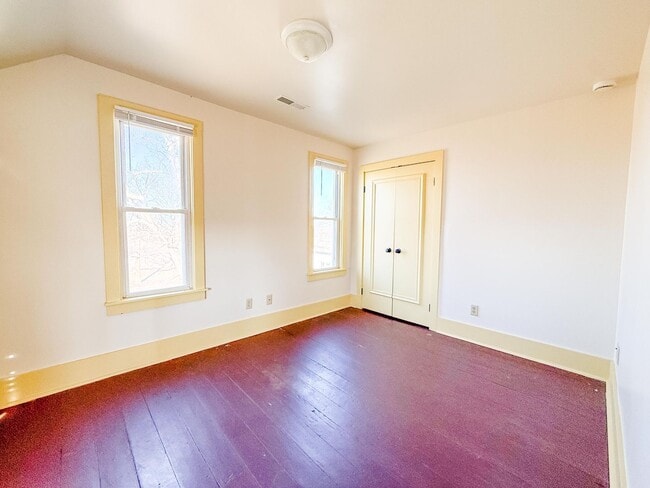 Building Photo - 3 bedroom, 2 bathroom Quiet Retreat With Scenic Views-Mansfield, Illinois