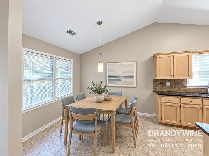 Building Photo - 130 Park Meadows Dr SW