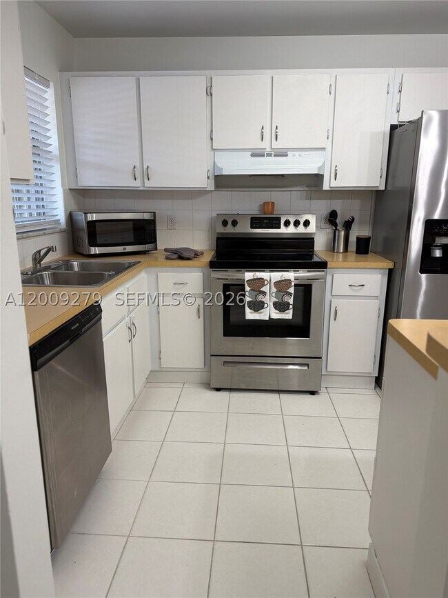 Building Photo - 8513 Old Country 415