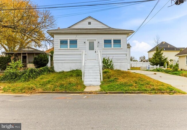 Building Photo - 107 River Rd Dr