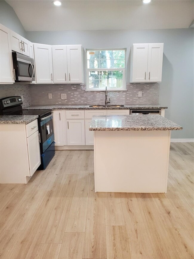 Building Photo - 6815 Sidney St