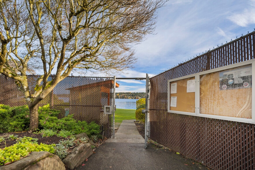 Sheridan Beach Club included - 16758 45th Ave NE