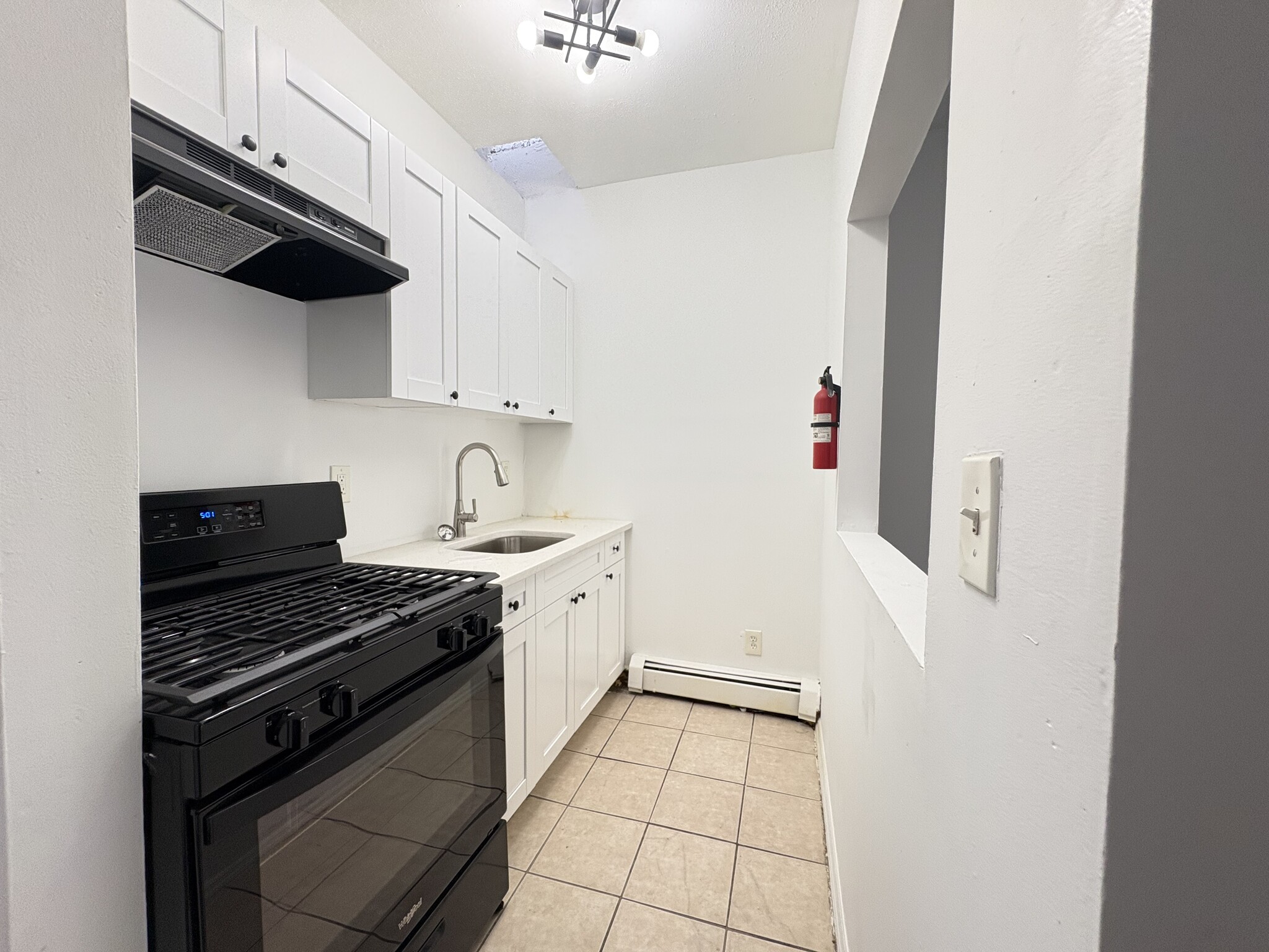 Unit 2 - 70 Wilkinson Ave